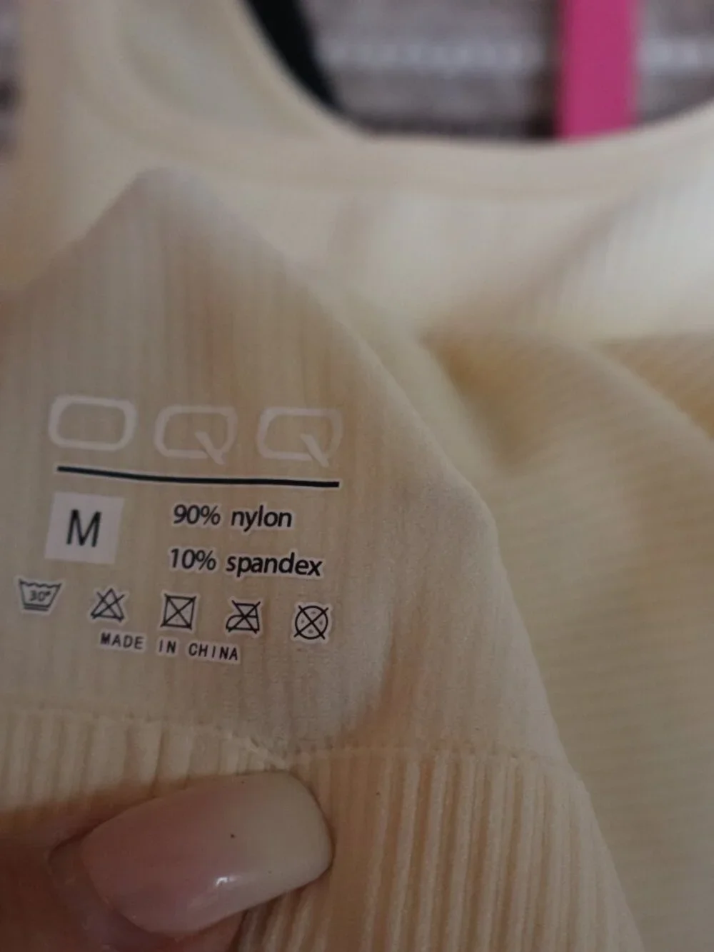 OQQ 2 Ribbed Cropped Tank Tops Off-white & Black Medium N w/out tags - Picture 5 of 6